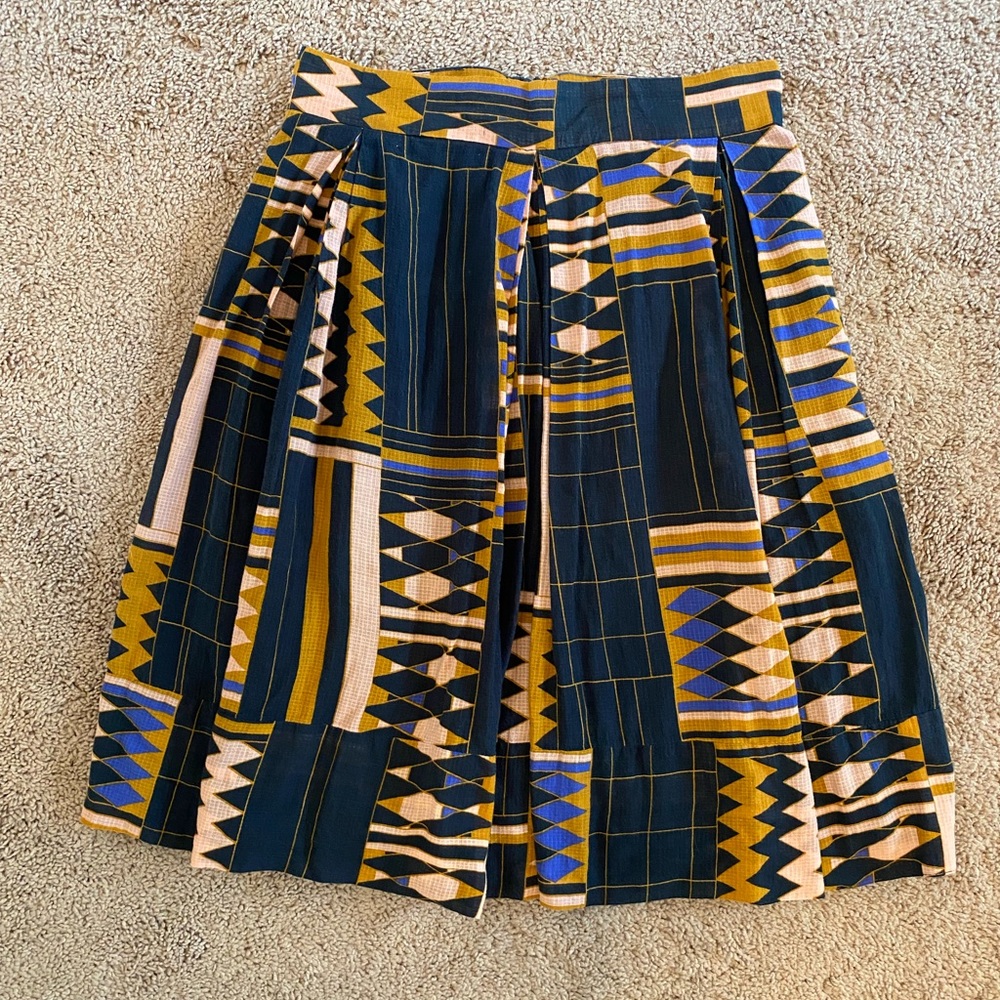 🥂 The Odell’s pastel navy geometric skirt in medium